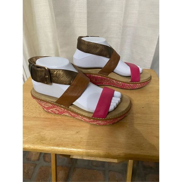 Vionic ankle strap wedge sandals - Picture 1 of 8